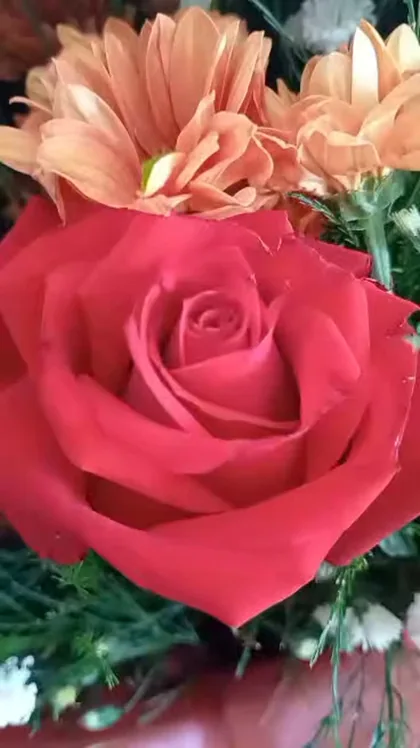 Mais um presente montado com carinho pela Pérola Flores.
