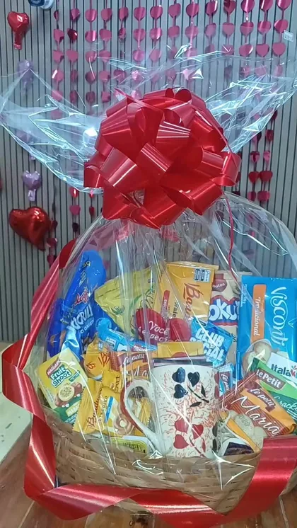 Mais um presente montado com carinho pela Pérola Flores.